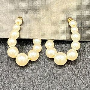 Earrings Gradated White Faux Pearl Gold Tone